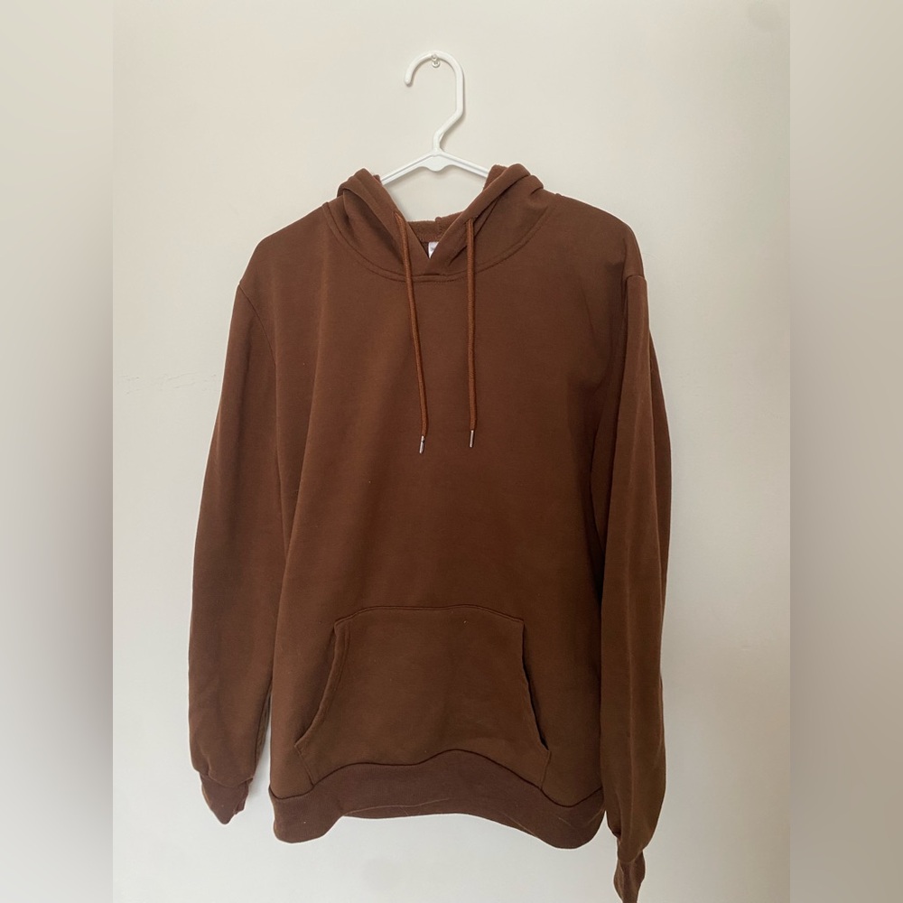 New fashion(brand), medium, brown sweatshirt